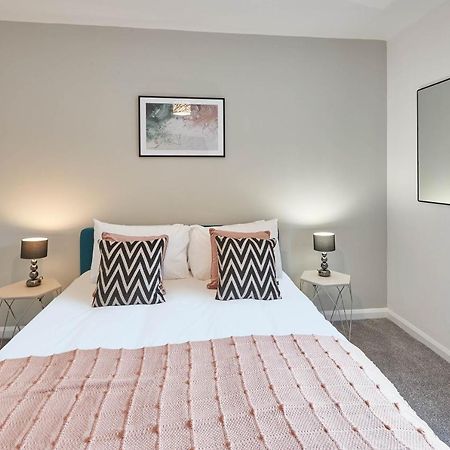 Host & Stay - Endeavour Apartments ウィットビー エクステリア 写真