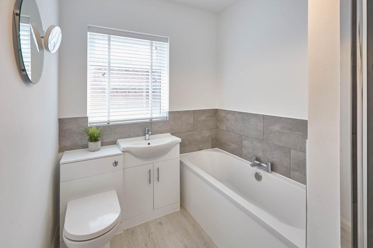 Host & Stay - Endeavour Apartments ウィットビー エクステリア 写真